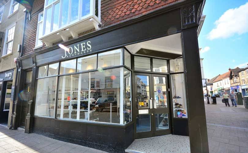 Fashion retailers who struggled to stay afloat in 2017