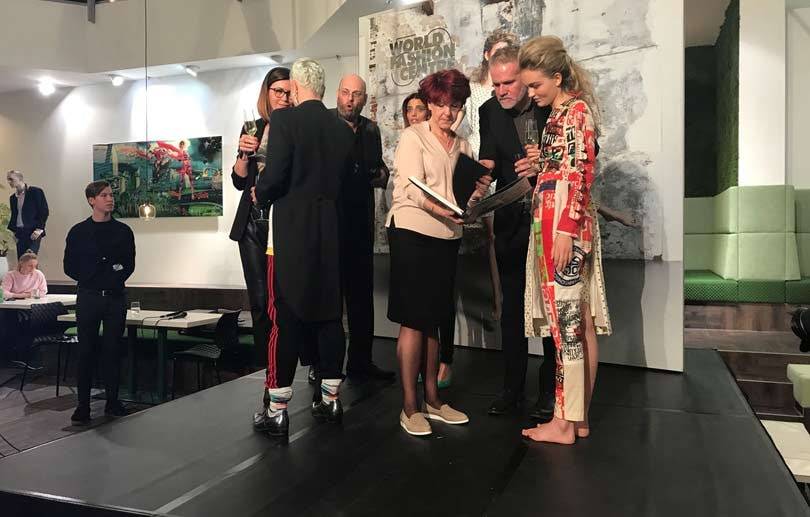 World Fashion Centre viert 50-jarig jubileum met koffietafelboek