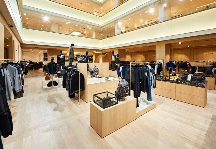 Kijken: de nieuwe luxe mannenafdeling van De Bijenkorf Amsterdam