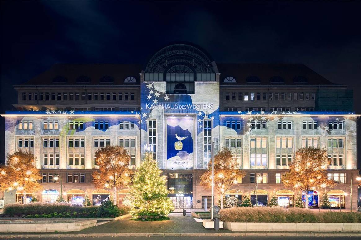 The festive facade of the KaDeWe.
Image: Martin Dziuba for The KaDeWe Group