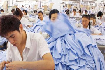 Fast Retailing verpflichtet sich, Partnerfabriken während Covid-19 zu unterstützen