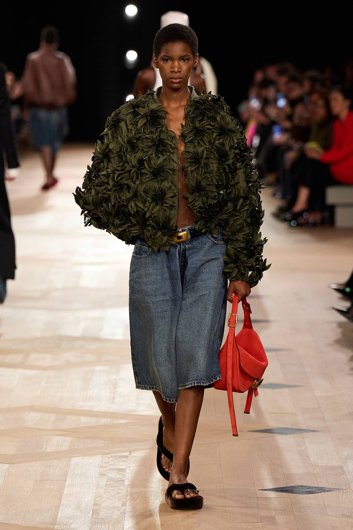 Balenciaga, desfile de presentación de la colección de mujer “The Heartbeat”, para la temporada Primavera/Verano 2026.