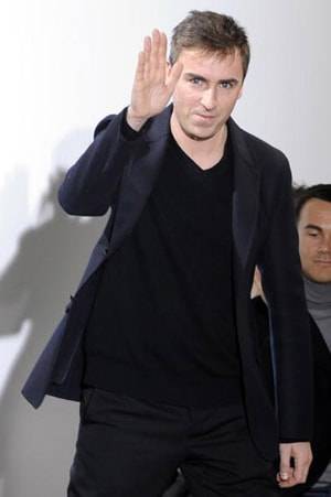 Raf Simons abandona Jil Sander y se desconoce sustituto