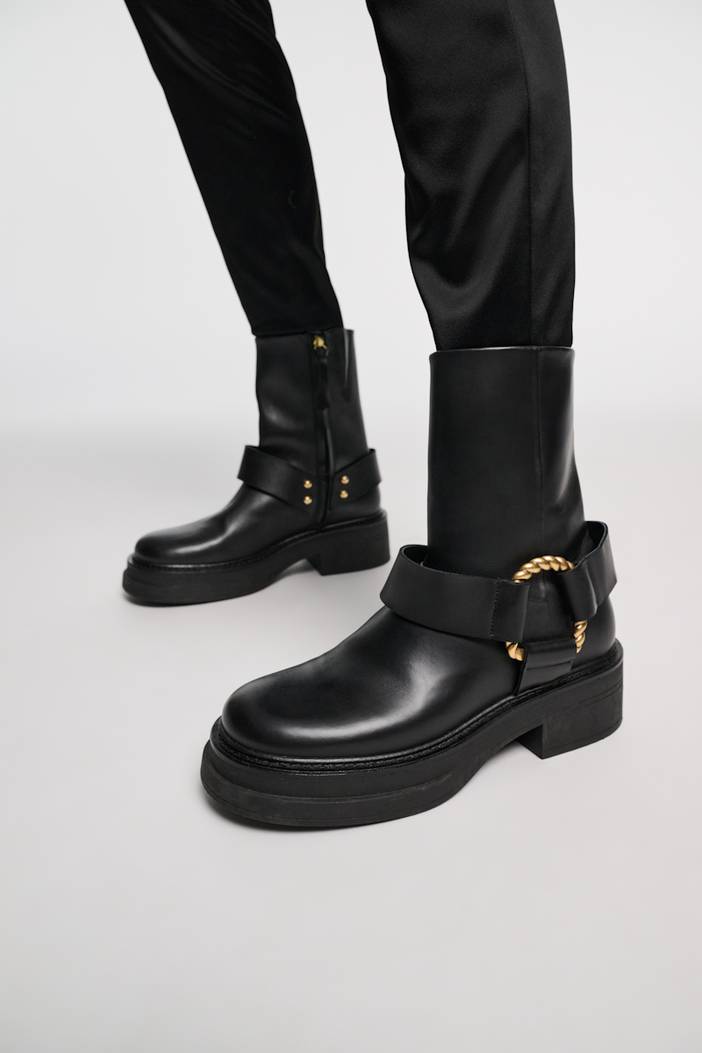 Short biker boots with twisted D-ring detail | dorothee schumacher