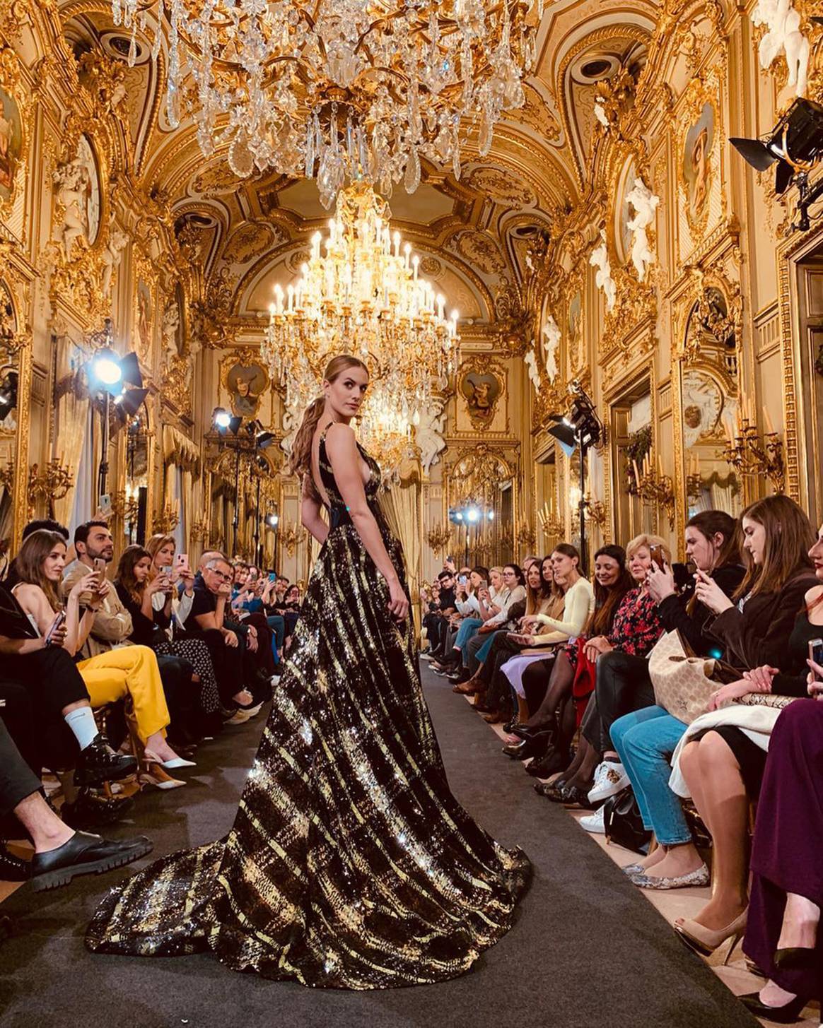 Interior del Palacio de Santoña durante una edición de Atelier Couture.