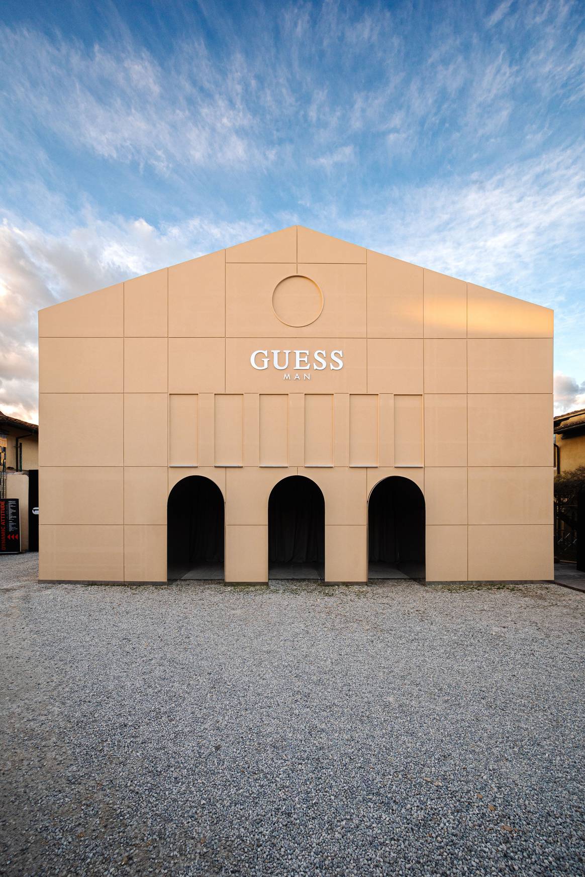 ‘Guess Man Lounge by Cappellini’ bei der Pitti Uomo 107