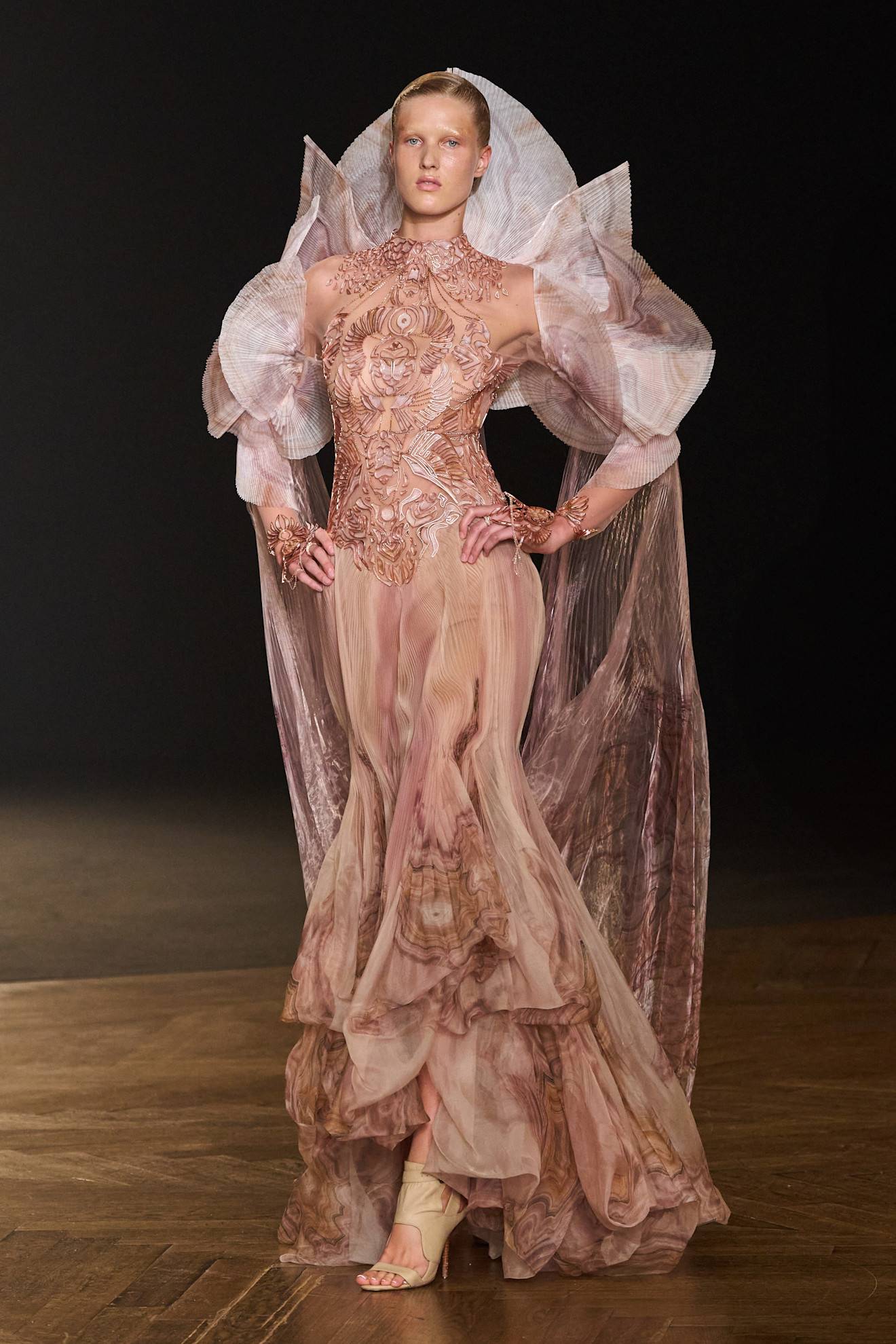 Iris van Herpen FW25 Haute Couture