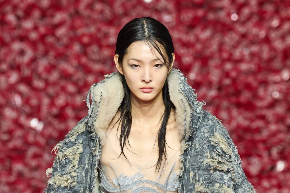 Designers, not celebrities, make their mark at Milan Fashion Week
