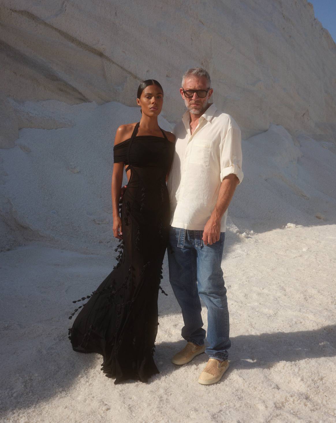 Tina Kunakey et Vincent Cassel. Crédit : Jonathan Frantini, Courtesy of Jacquemus.