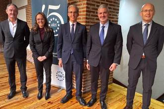 La FEMP y los agentes del sector preparan una guía municipal para el reciclaje de textil y calzado