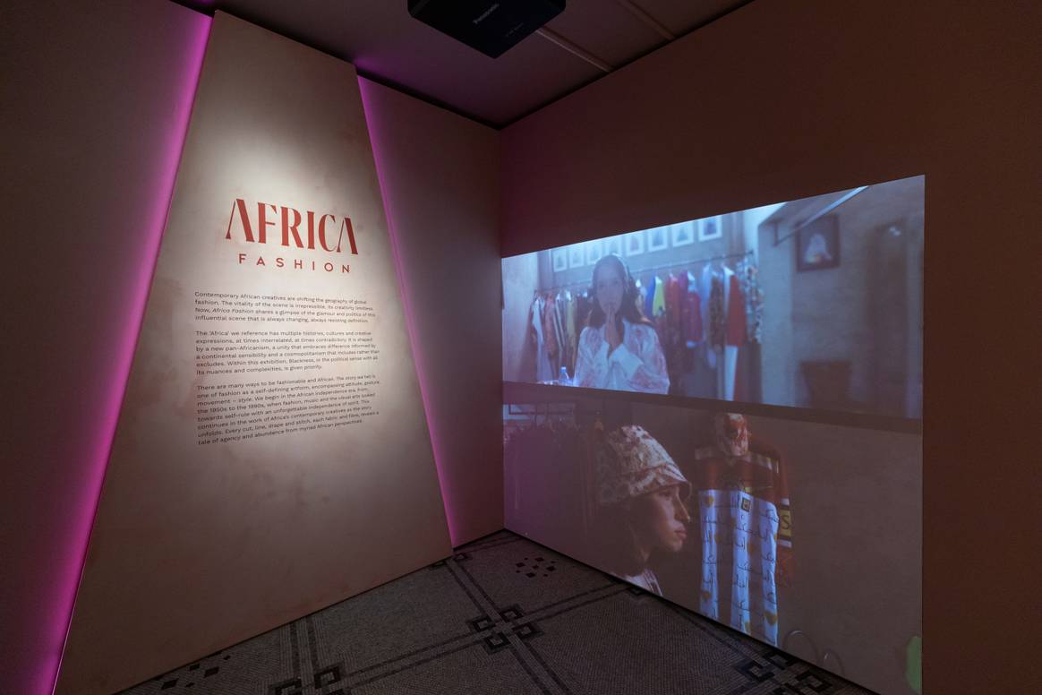 Beeld via: V&A; Africa Fashion