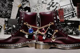 Marc Jacobs выпустит новую коллаборацию с Dr. Martens