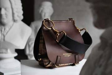 Burberry Q3: lichte omzetdaling door Groot-Brittannië