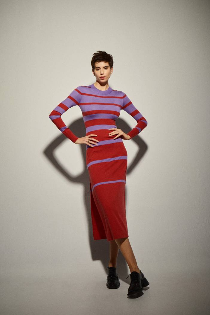 Vestido Punto Rayas Lavanda y Rojo | Dolores Promesas