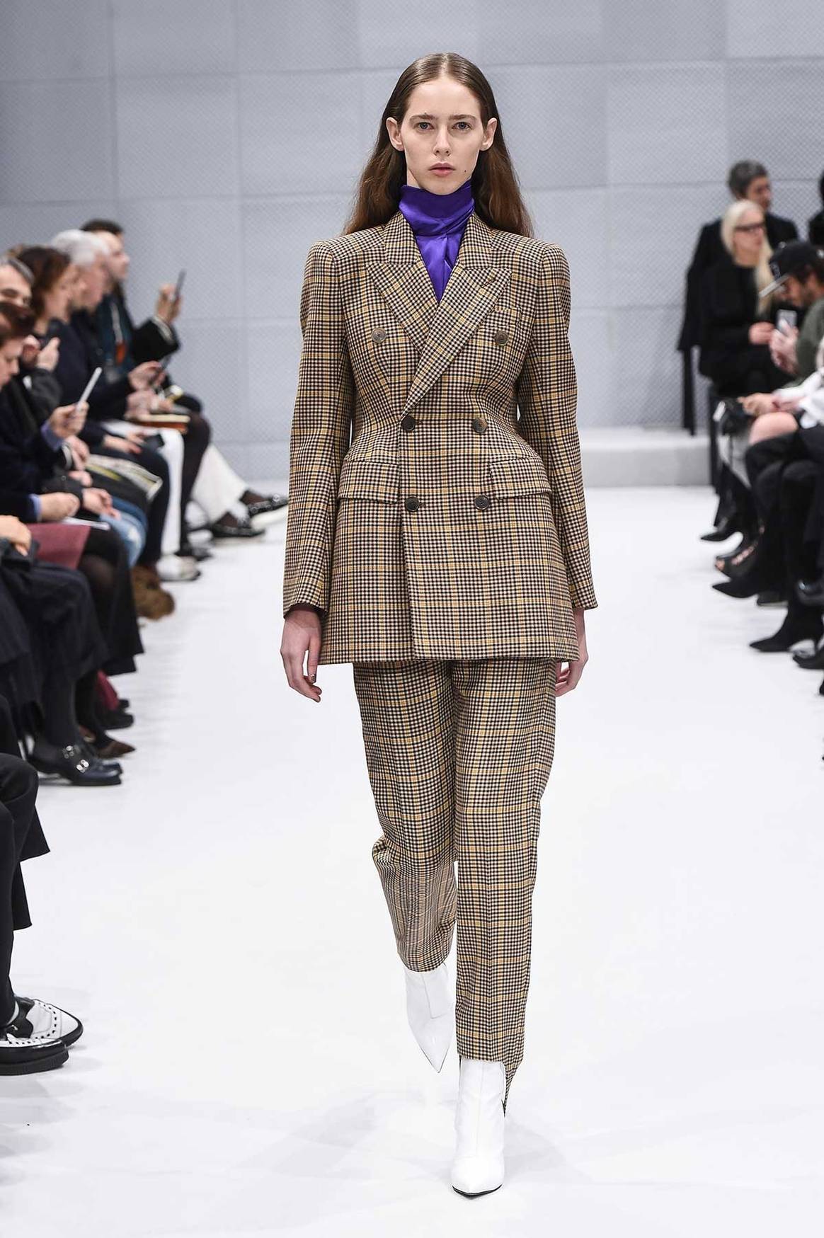 Balenciaga kehrt zur Haute Couture zurück: Was dürfen wir erwarten?