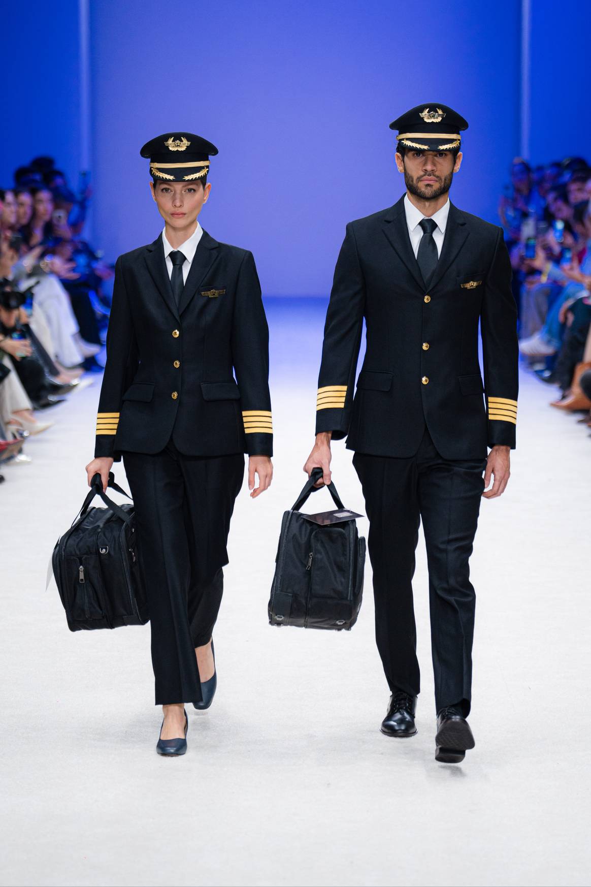 Uniformes de piloto.