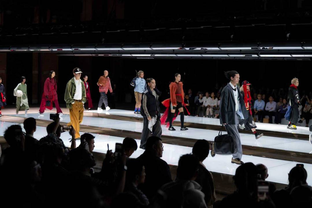 Sportartikler Adidas präsentierte eine Kollektion seines lokalen Designhubs während der Shanghai Fashion Week.