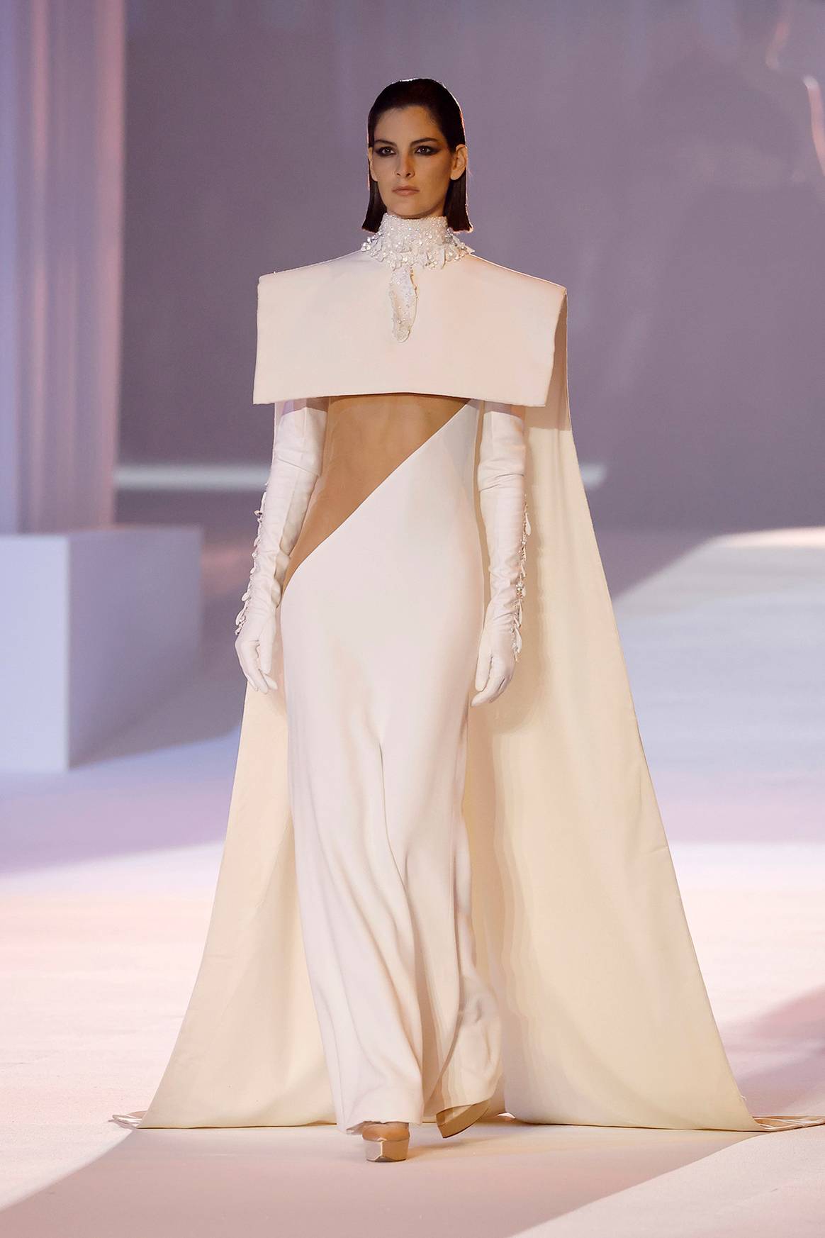 Desfile de Stéphane Rolland durante la Barcelona Bridal Night de BBFW, el 22 de abril de 2026 en Barcelona (España).