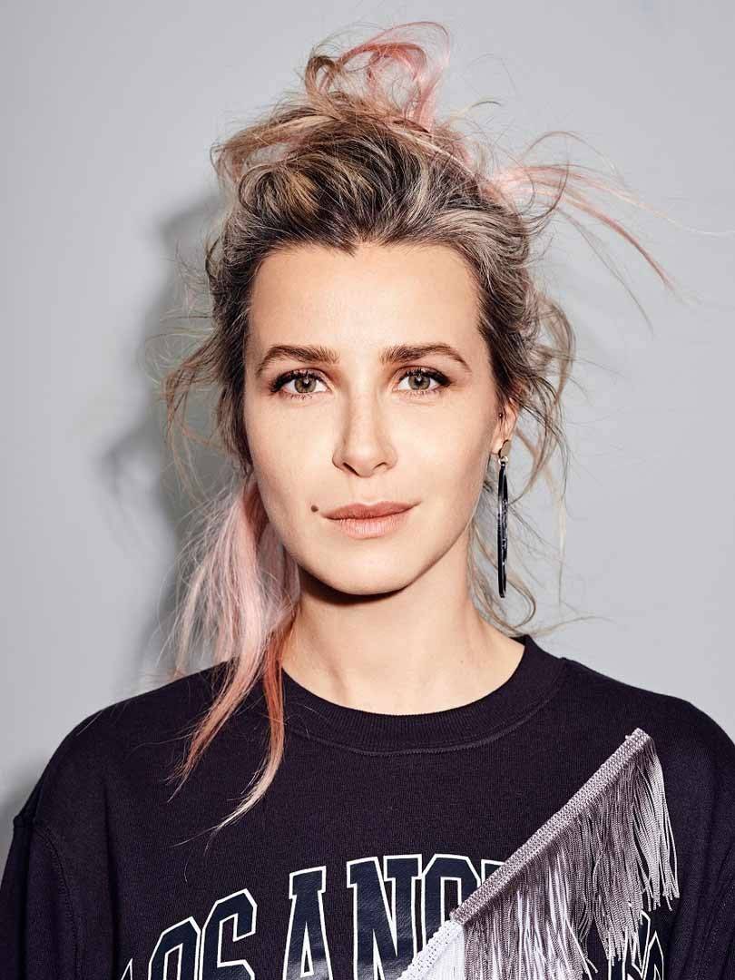 Kijken: de eerste beelden van ‘gehackte’ H&M-collectie gemaakt uit sale-items