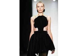 Bella Potemkina дебютировала на MBFW Russia