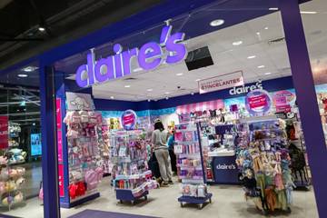 I negozi di gioielli a piccoli prezzi Claire's in amministrazione controllata in Francia