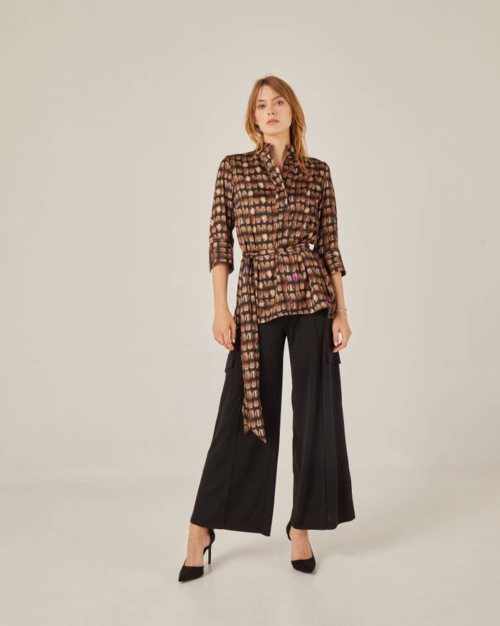 Blusa de cuello mao y cinturón lazada | NIZA