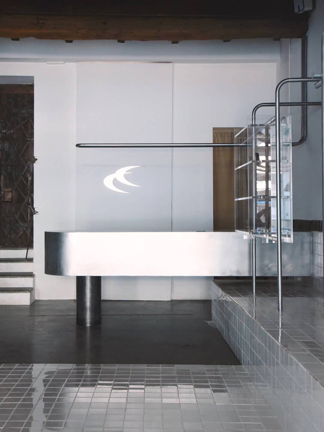 Negozio Scuffers in Corso di Porta Ticinese 76 a Milano, Lombardia (Italia).