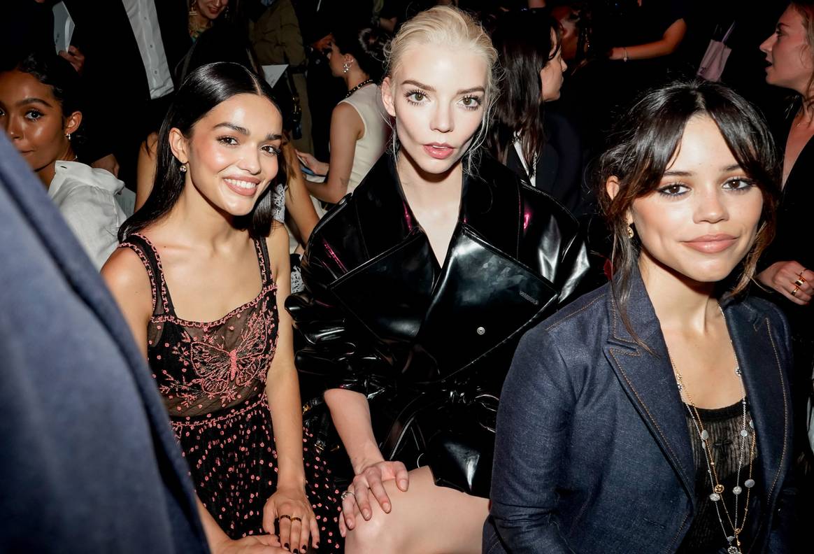 Premier rang de Dior ss24 : Rachel Zegler, Anya Taylor-Joy, Jenna Ortega