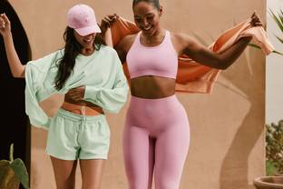 Pastel Power – Die neuen Fabletics Styles in Eiscremefarben