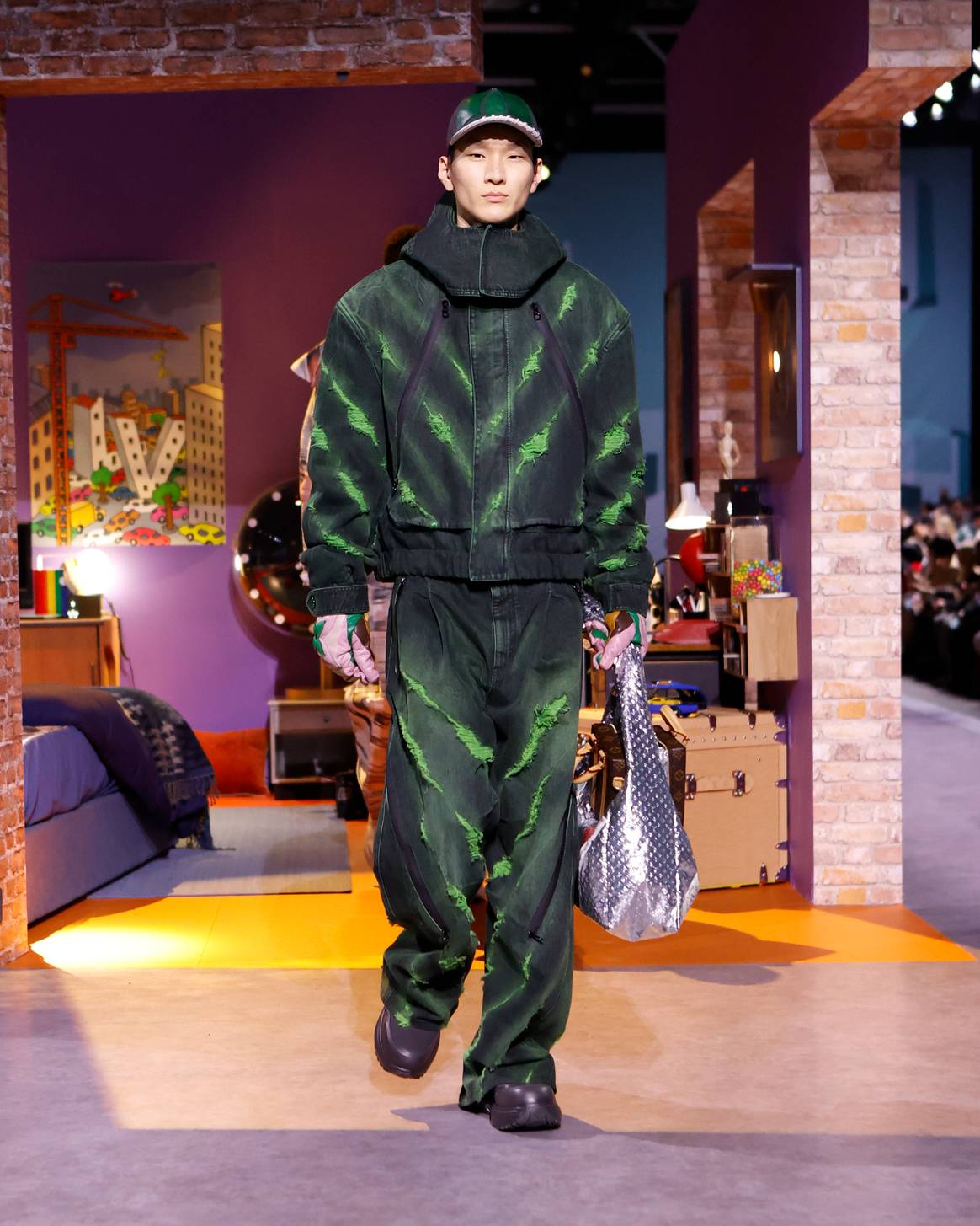 Louis Vuitton FW23. Beeld via Louis Vuitton