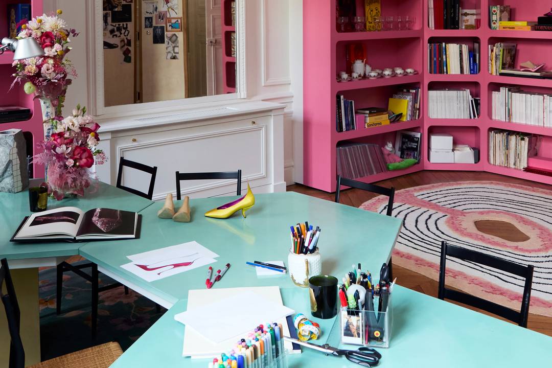 Maison Roger Vivier.
