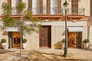 Massimo Dutti abre tienda en Ibiza con toda su artillería tecno