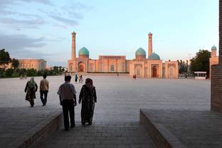 La academia de moda francesa, AICP, abre una antena en Tashkent (Uzbekistán)