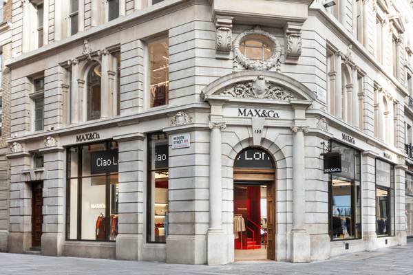 Max&Co. apre a Londra il suo flagship con una nuova visione immersiva