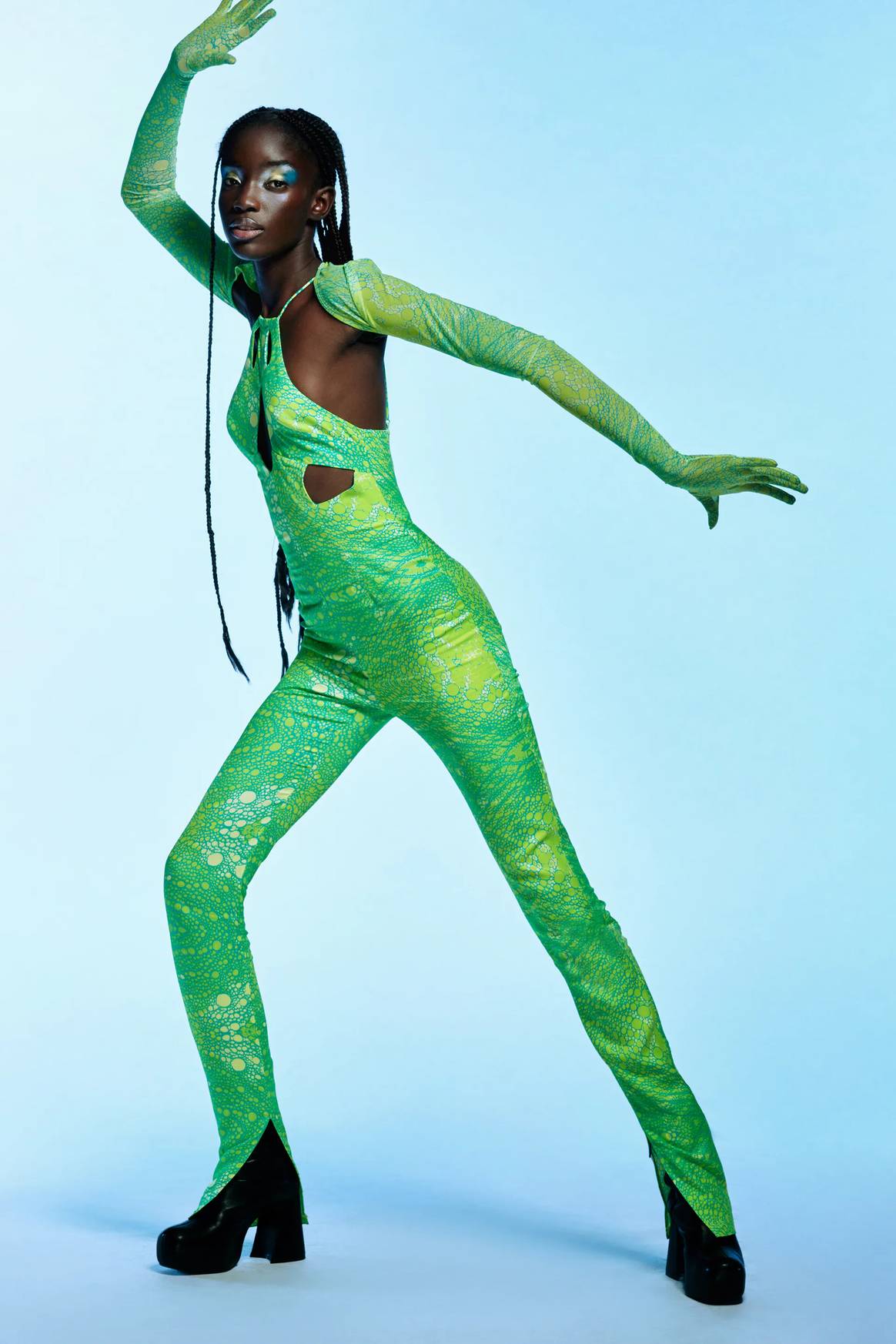 Imagen disfraz de alien por cortesía de Zara