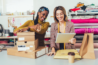 Tout savoir sur le marché de l’emploi dans la mode avec la nouvelle section carrière