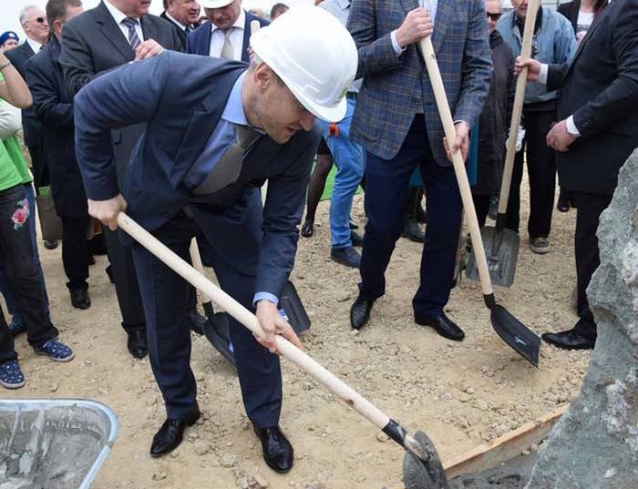 Zenden: Производство в Евпатории уже открыто, сейчас мы выпускаем 4-5 тыс пар обуви в месяц