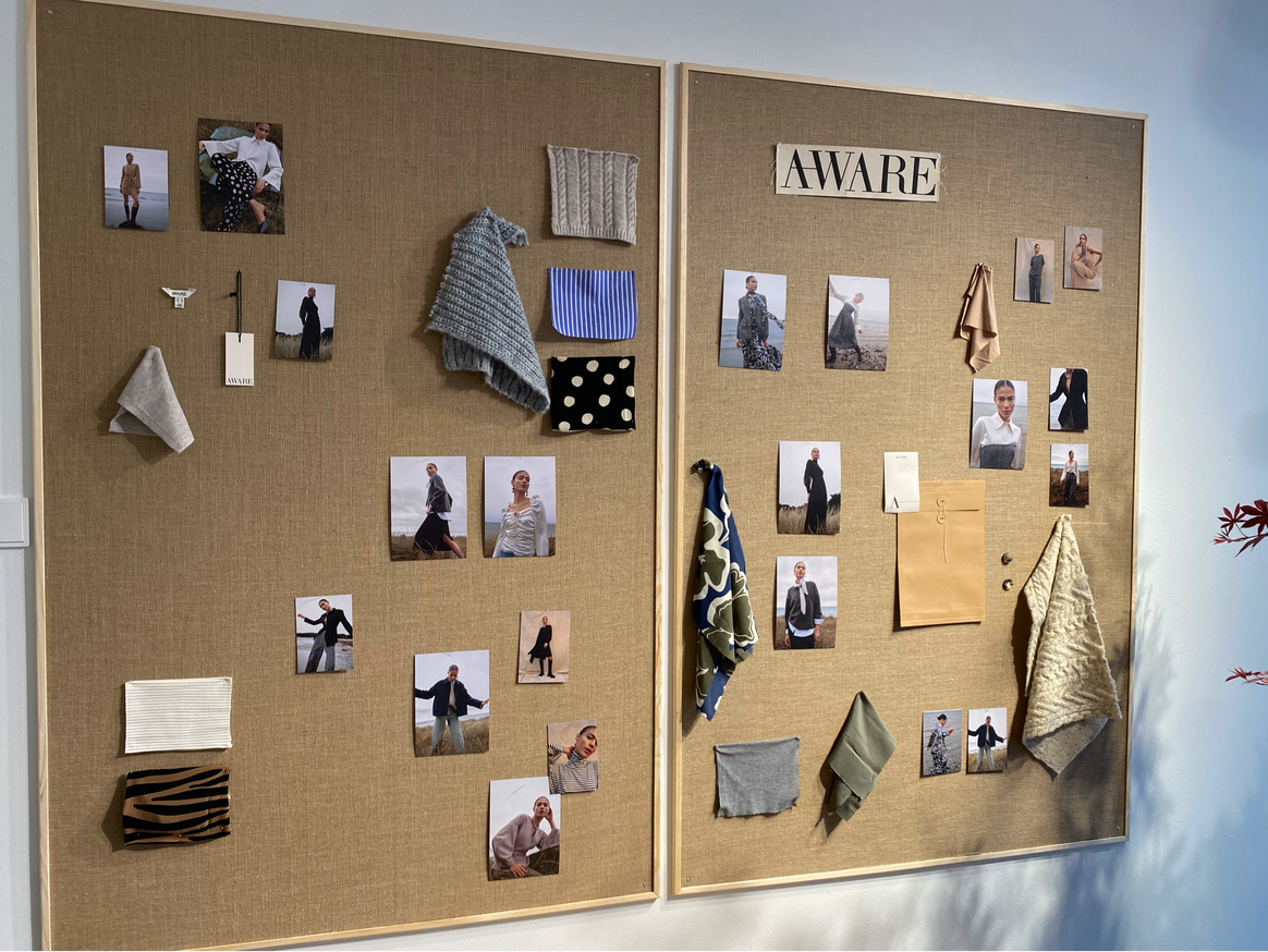 Moodboard van 'Aware' in de showroom in Aarhus. Foto:
FashionUnited