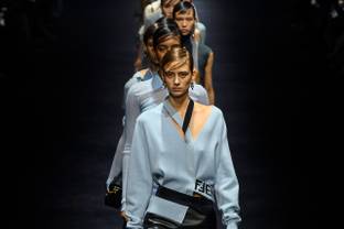 Video Fendi 2023年秋冬コレクション