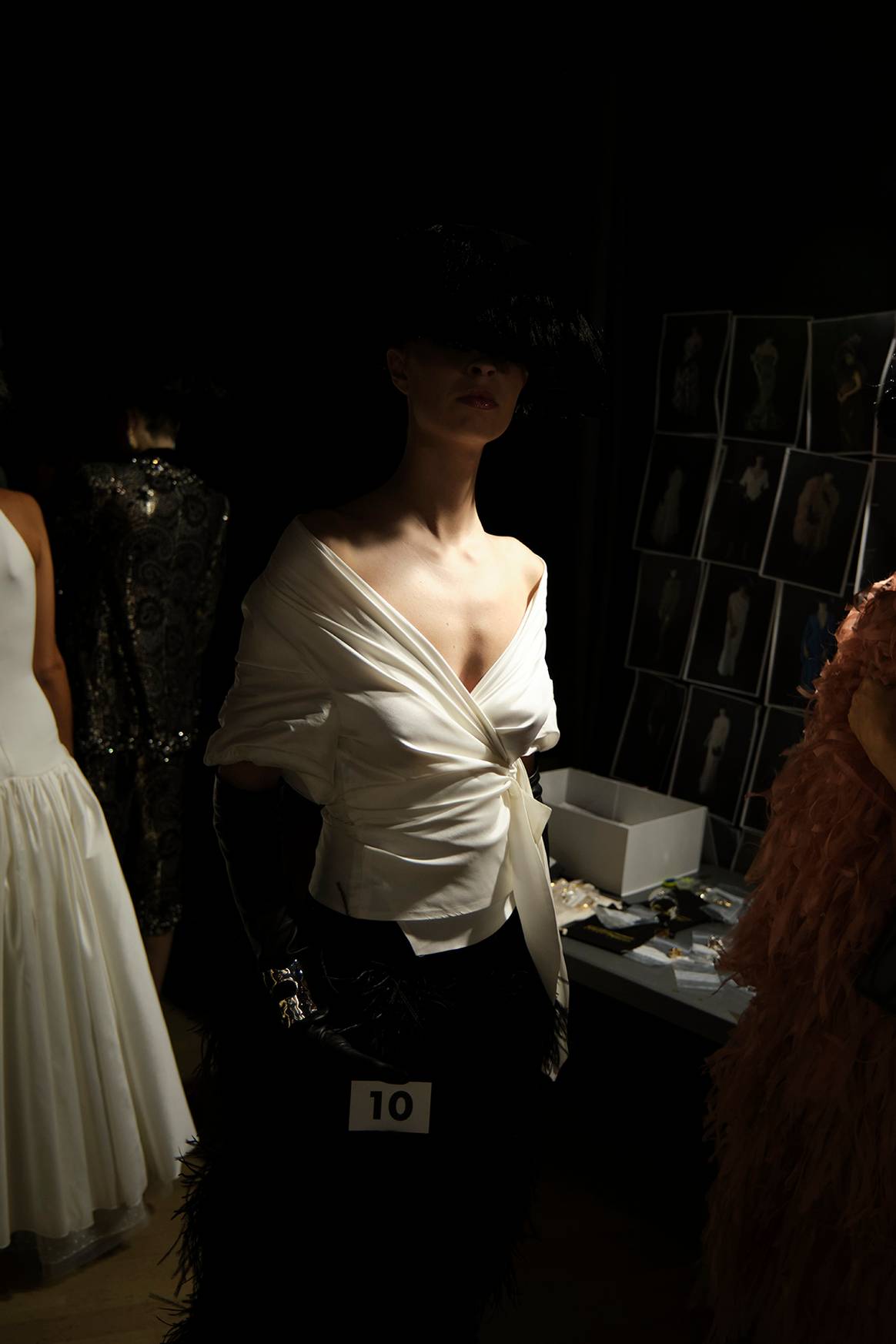 Desfile de presentación de la colección “Aldamar” de Ze García en el Museo Cristóbal Balenciaga de Guetaria (Guipúzcoa), el 8 de mayo de 2025.