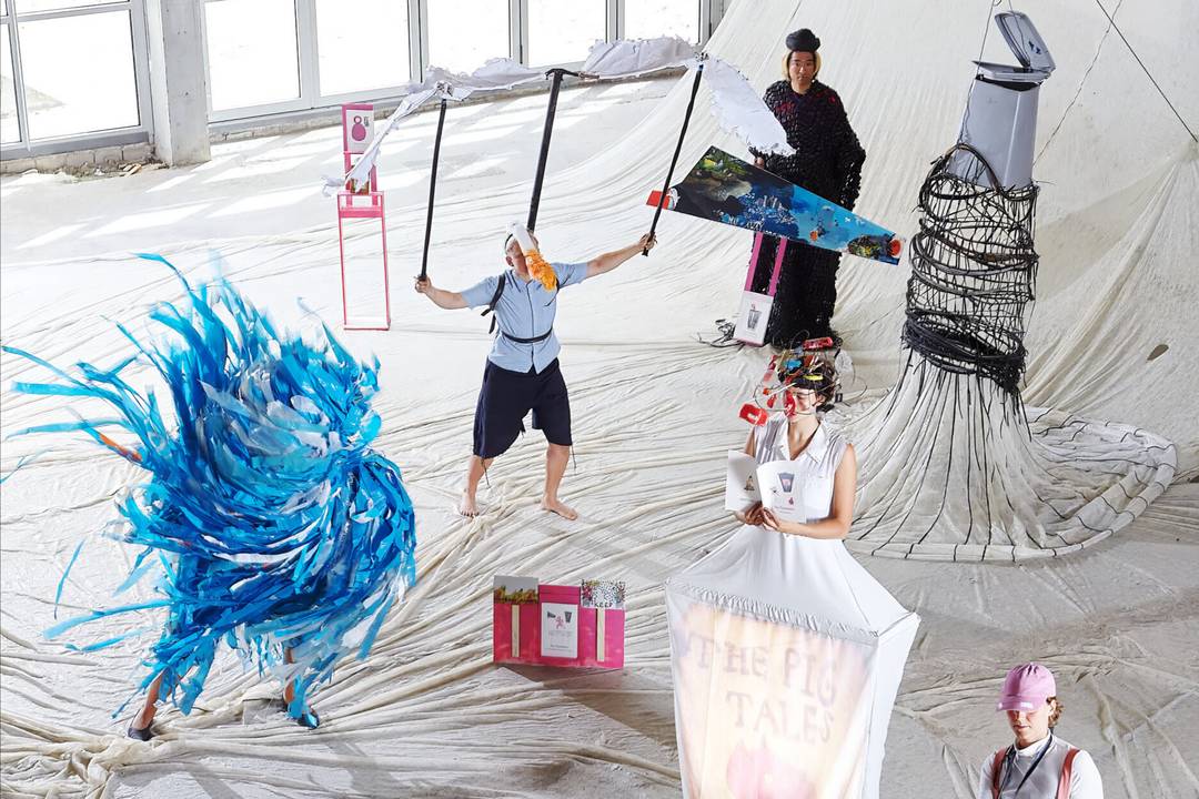 Credits: Photo Right: Noam Hasak-Lowy (BA), The Trashifesto, ©Nicole Marnati