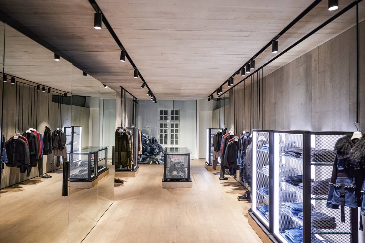 De Dondup winkel in Antwerpen. Beeld via Dondup / Fashion Club 70