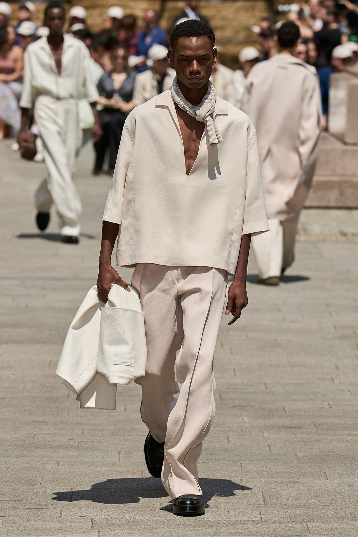 Créditos: Zegna, colección “L’Oasi di Lino” para la temporada Primavera/Verano SS24. Fotografía de cortesía.