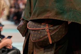 Louis Vuitton va ouvrir un nouvel atelier aux Etats-Unis, annonce Bernard Arnault
