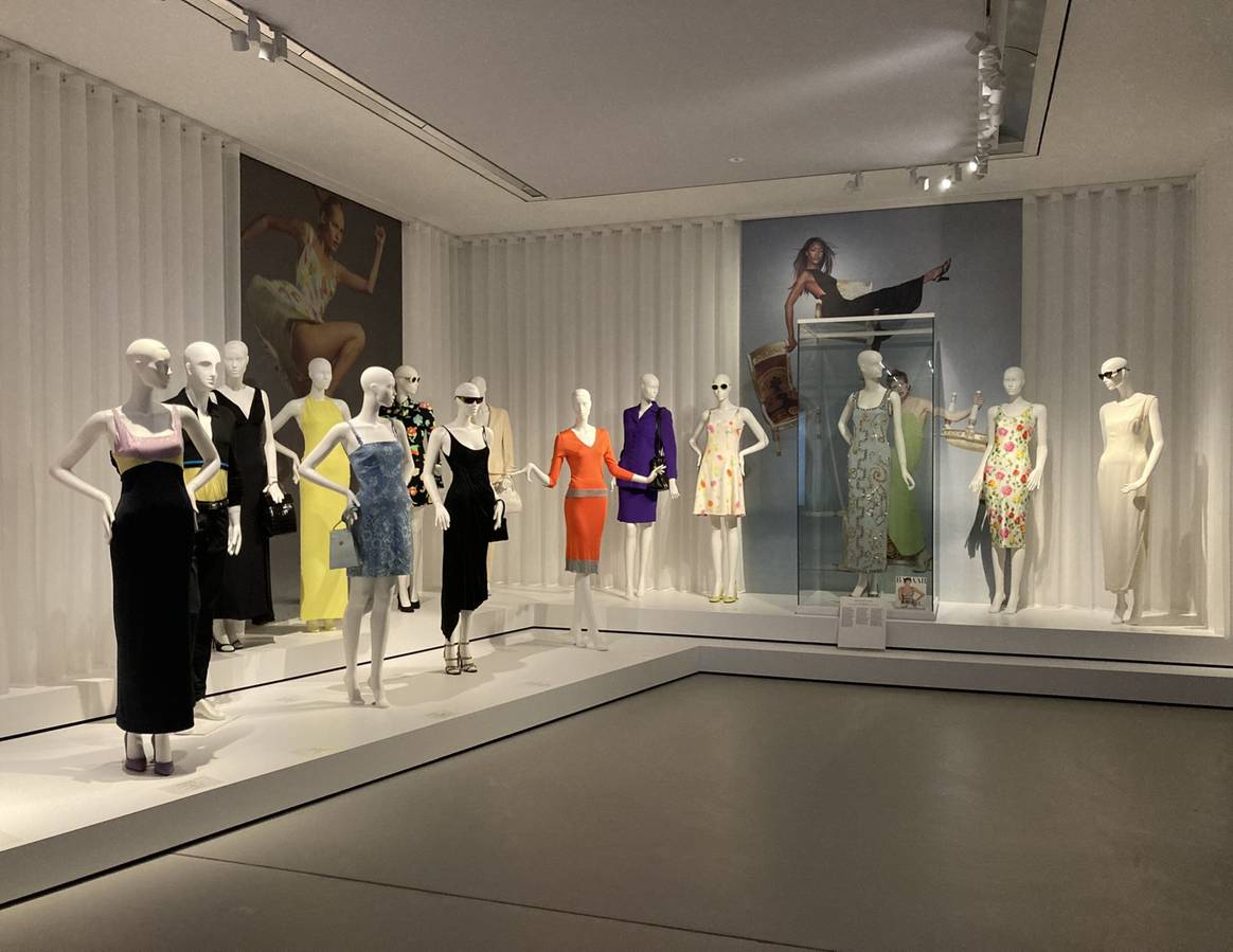 Image: FashionUnited; Gianni Versace Retrospective at the Groninger Museum