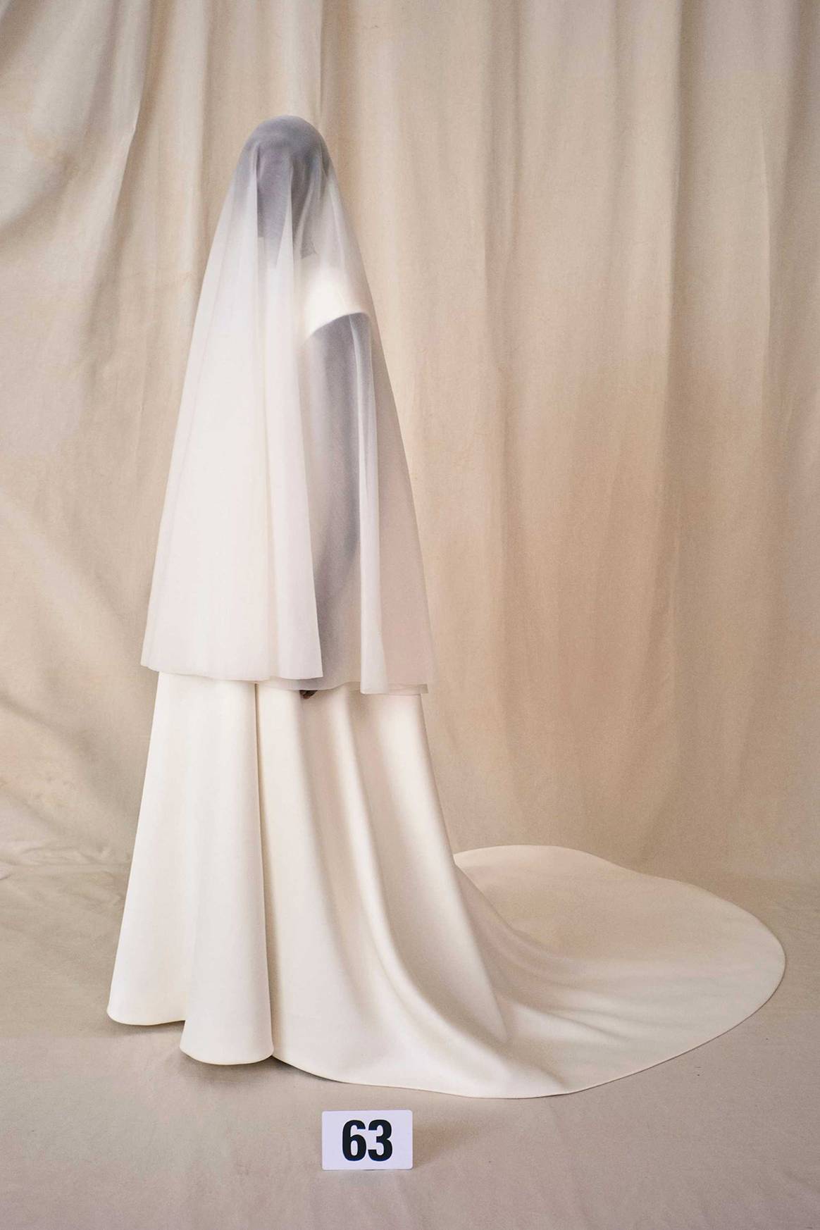 Photo Credits: Balenciaga, colección Alta Costura Otoño/Invierno 2021/2022.