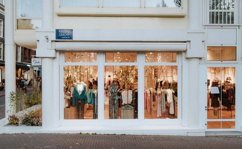 Window displays done right: 7 expert tips to get shoppers to come in
