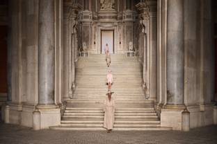Max Mara 2026 Resort Collection: Venere Vesuviana