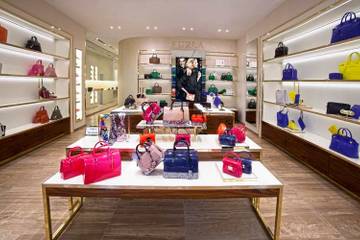 Creatividad y artesanía italiana en la nueva tienda de Furla en Madrid