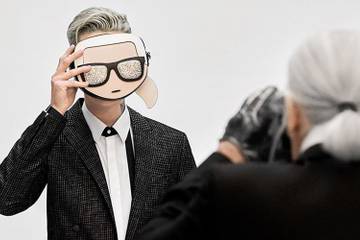 Karl Lagerfeld-merk brengt eerbetoon aan wijlen ontwerper op Pitti Uomo